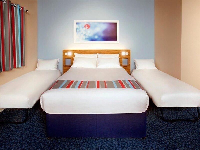 Travelodge Shrewsbury Bayston Hill Bagian luar foto