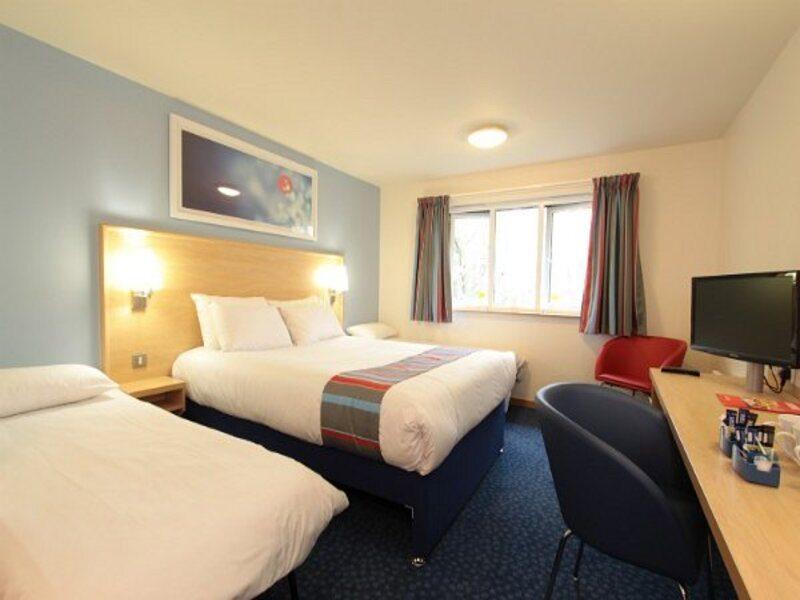 Travelodge Shrewsbury Bayston Hill Bagian luar foto