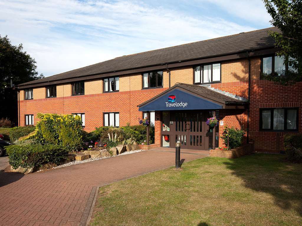 Travelodge Shrewsbury Bayston Hill Bagian luar foto