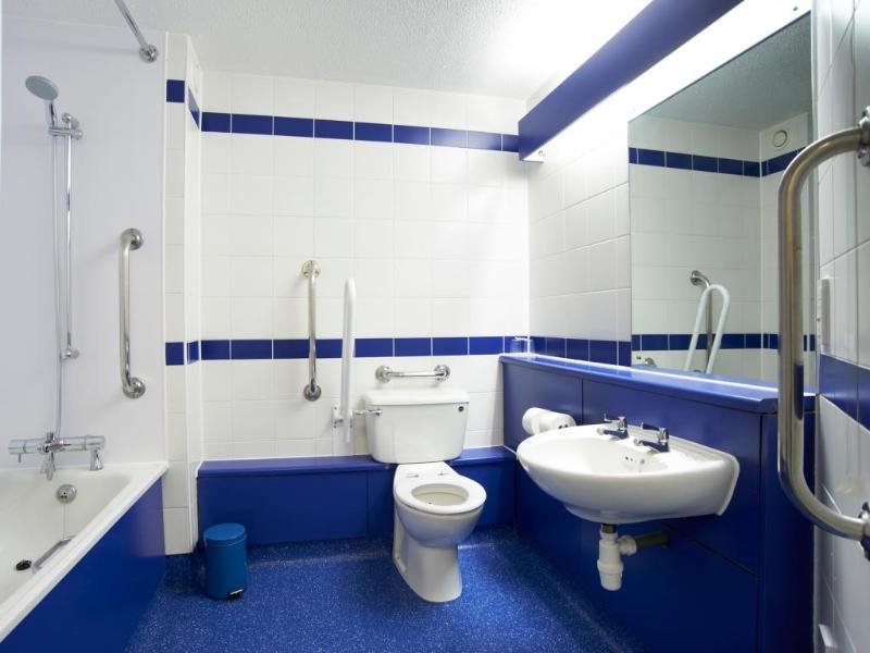 Travelodge Shrewsbury Bayston Hill Bagian luar foto