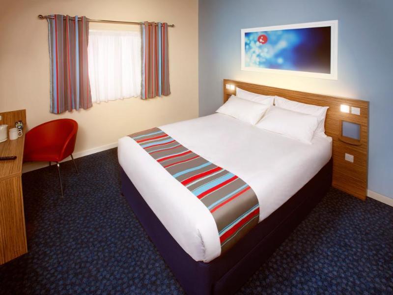 Travelodge Shrewsbury Bayston Hill Bagian luar foto