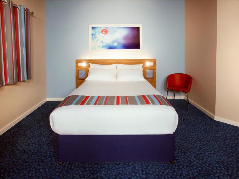 Travelodge Shrewsbury Bayston Hill Bagian luar foto